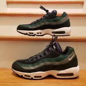 Like New Nike Air Max 95 Essential Outdoor Green Men's Size 12 749766 304